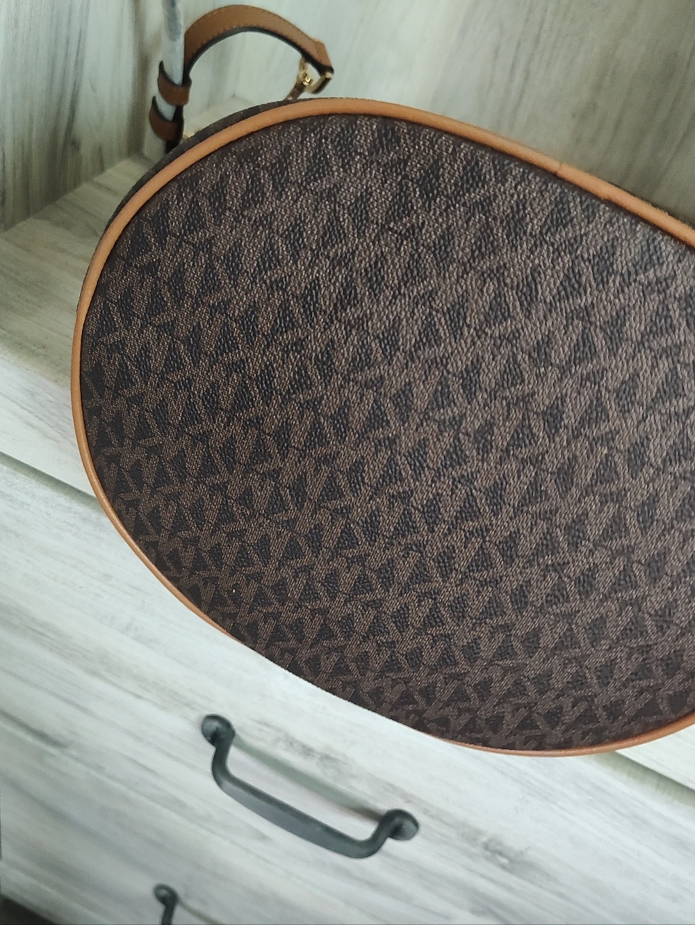 Michael Kors Brown Signature Monogram Bucket Bag New With Tags - Picture 4 of 7